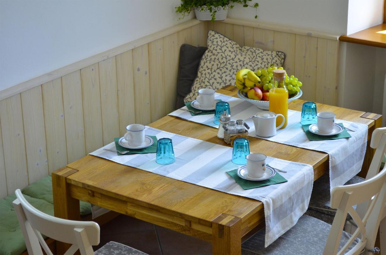 Ca Ulivi Bed & Breakfast Ala Bagian luar foto