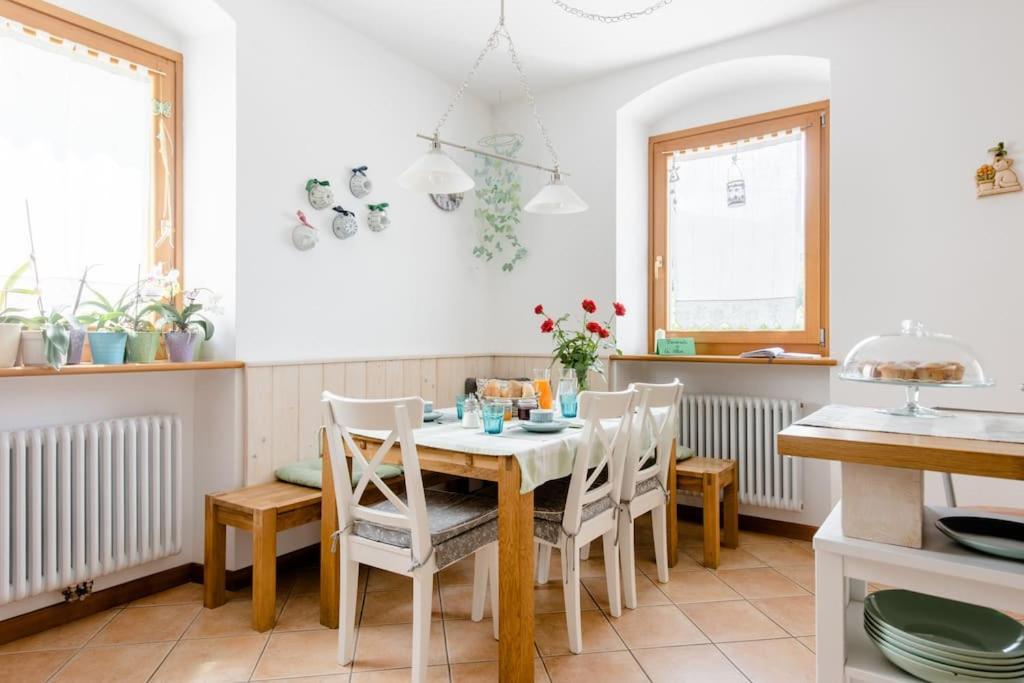 Ca Ulivi Bed & Breakfast Ala Bagian luar foto