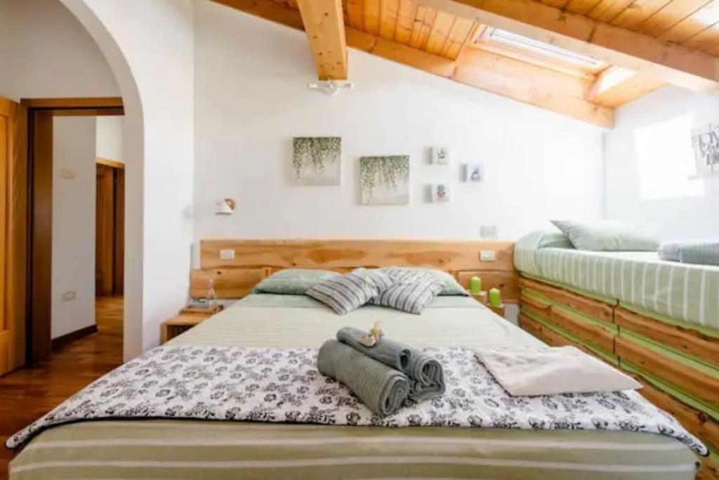 Ca Ulivi Bed & Breakfast Ala Bagian luar foto