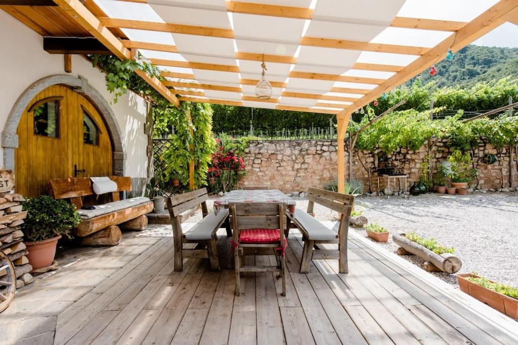 Ca Ulivi Bed & Breakfast Ala Bagian luar foto