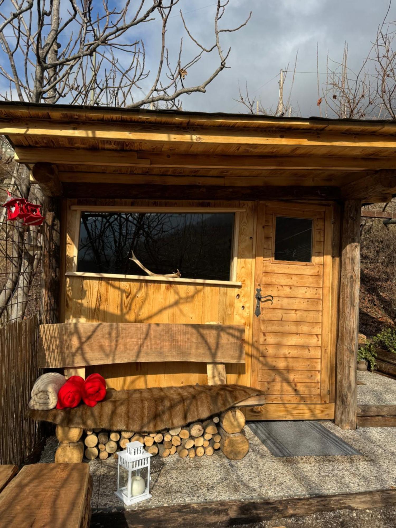 Ca Ulivi Bed & Breakfast Ala Bagian luar foto